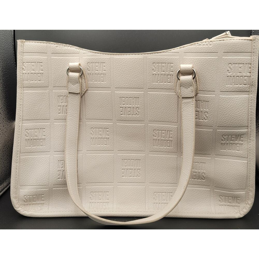Steve Madden Bsidra Large Crossbody Tote Bag in Ivory - Picture 2 of 4